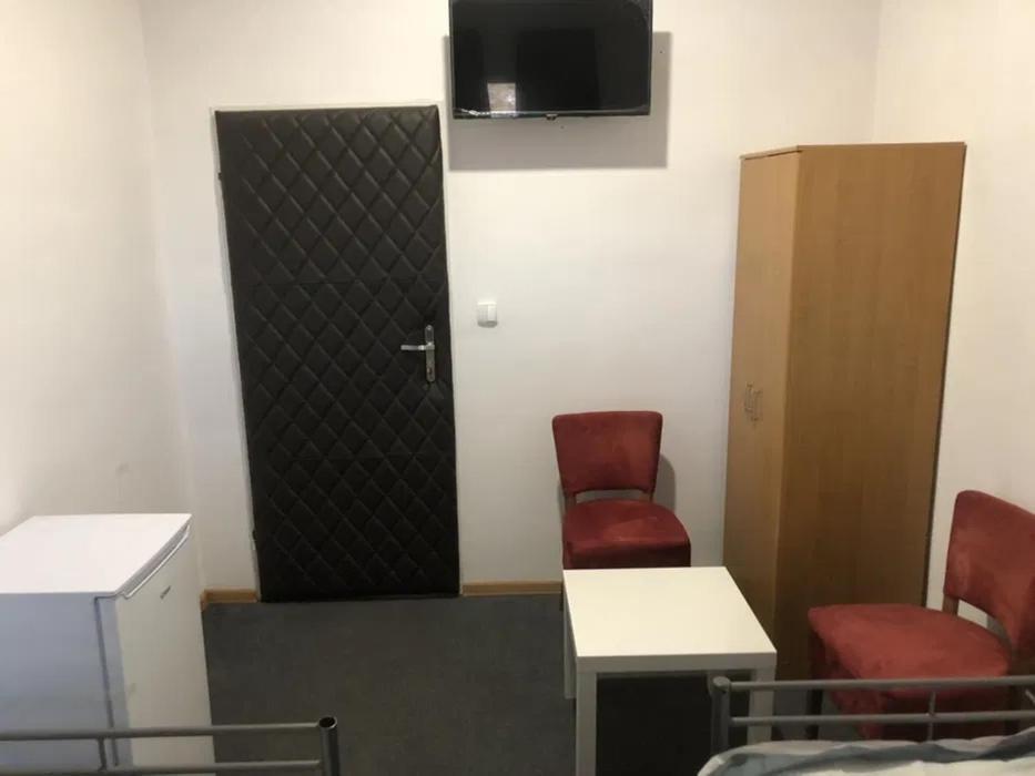 Hostel Leszno Ul.Uslugowa Dış mekan fotoğraf